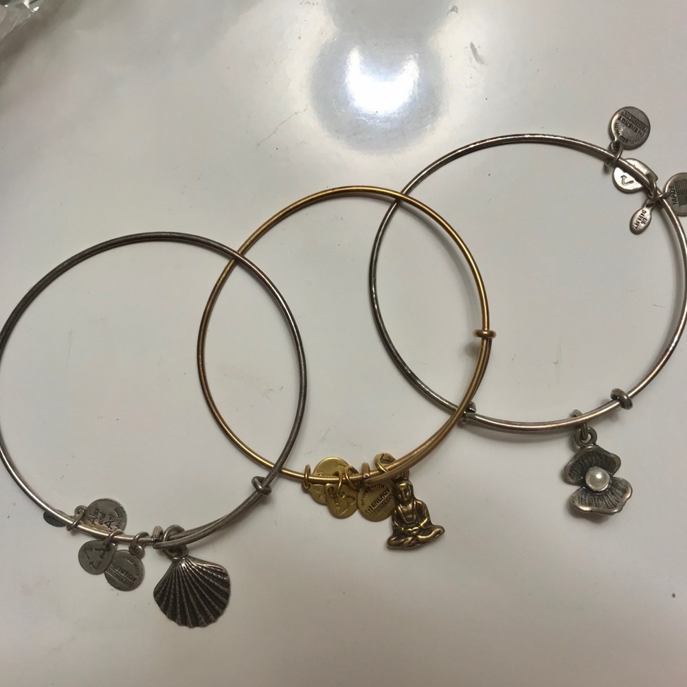 Alex & Ani Bundle